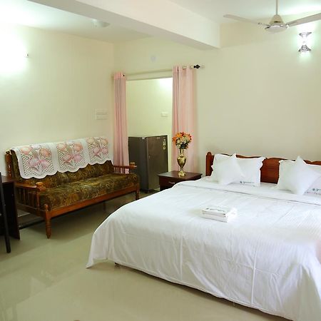 Greenfield Inn Thiruvananthapuram Dış mekan fotoğraf